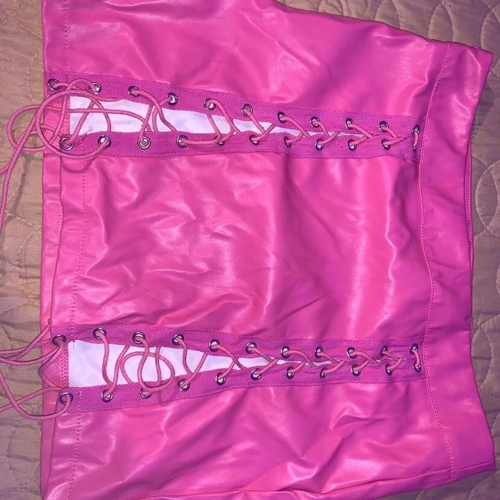PINK Y2K LACE UP SKIRT